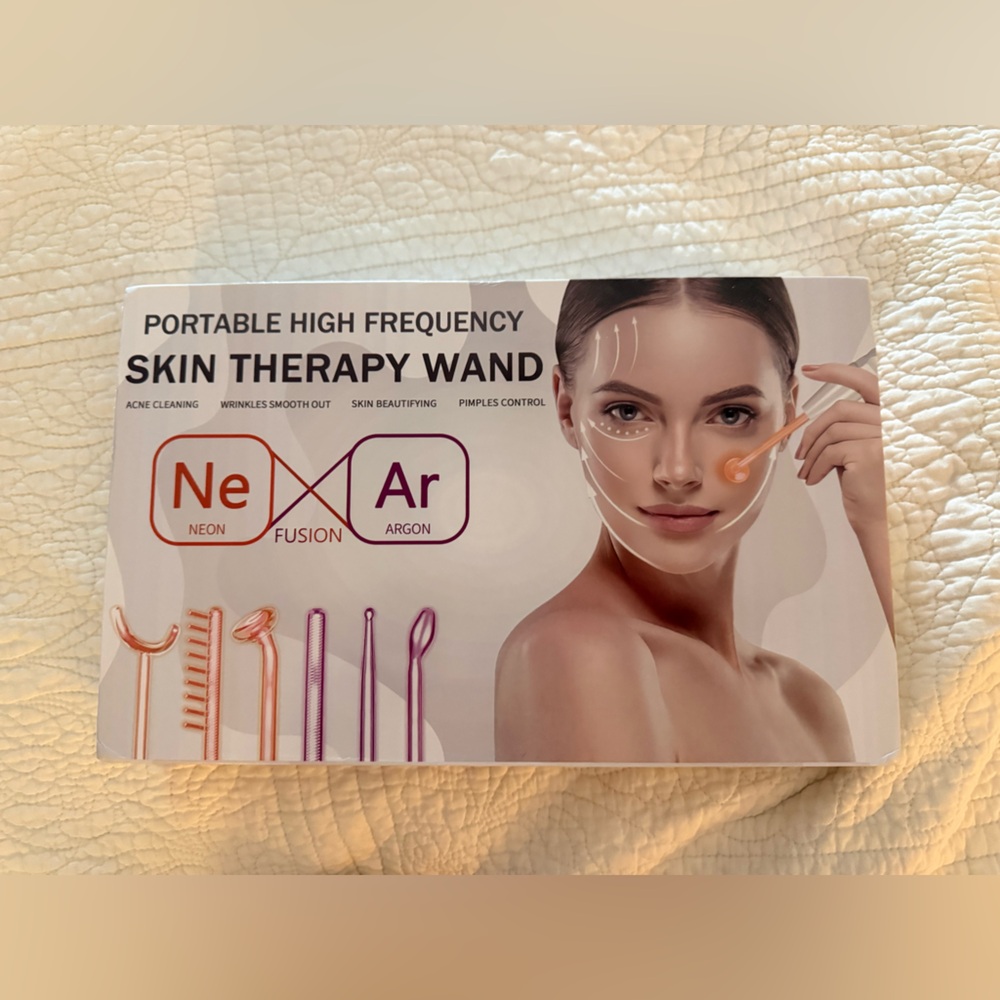 HIGH FEQUENCY SKIN THERAPY WAND -NIB